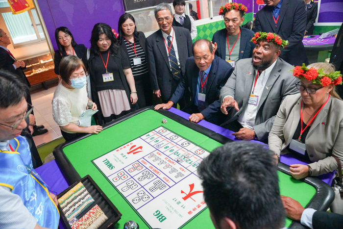 12貝里斯大學參訪團參觀觀光系特色教室